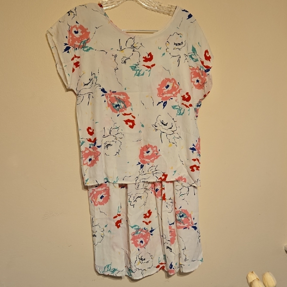 Jonathan Martin Floral Skirt Set - White and Red Sz S P2P 19